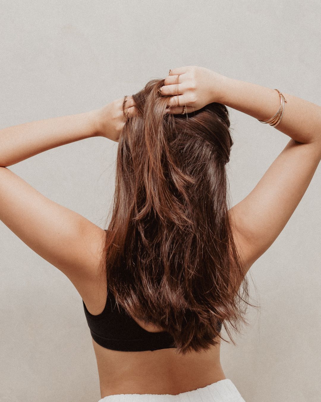 cuidados cabello post verano de forma natural